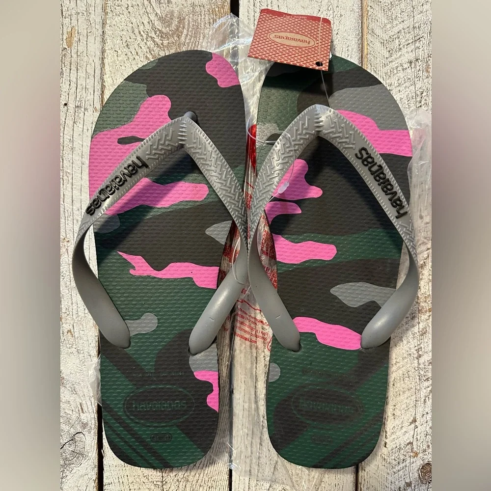 Havaianas Flip Flops - NWT